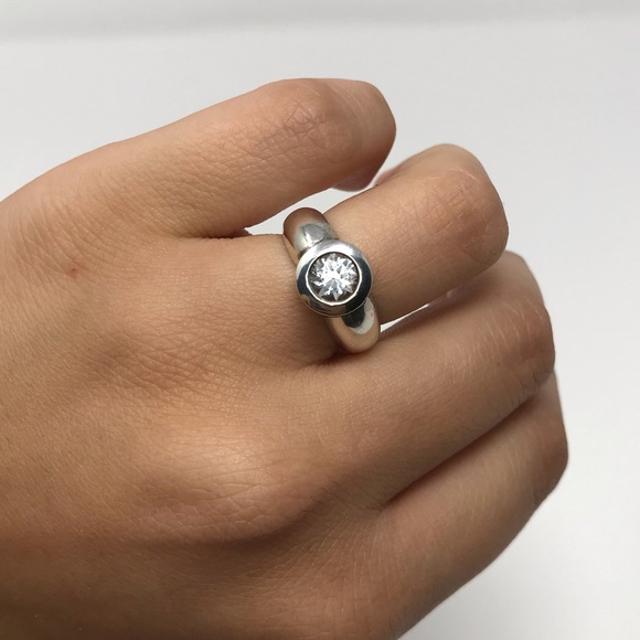 CNA VINTAGE Sterling Bezel-Set Topaz Ring 5.75 - Picture 5 of 5